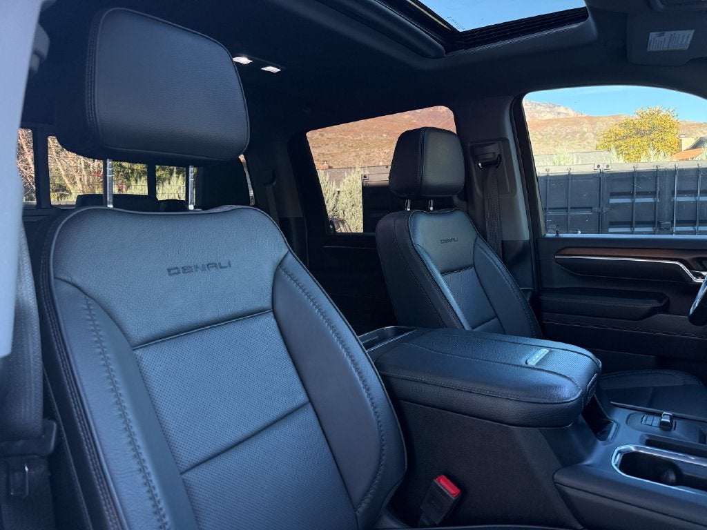 2024 GMC Sierra 3500HD Denali
