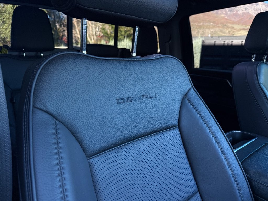 2024 GMC Sierra 3500HD Denali