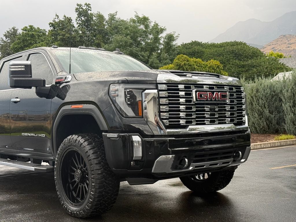 2024 GMC Sierra 3500HD Denali