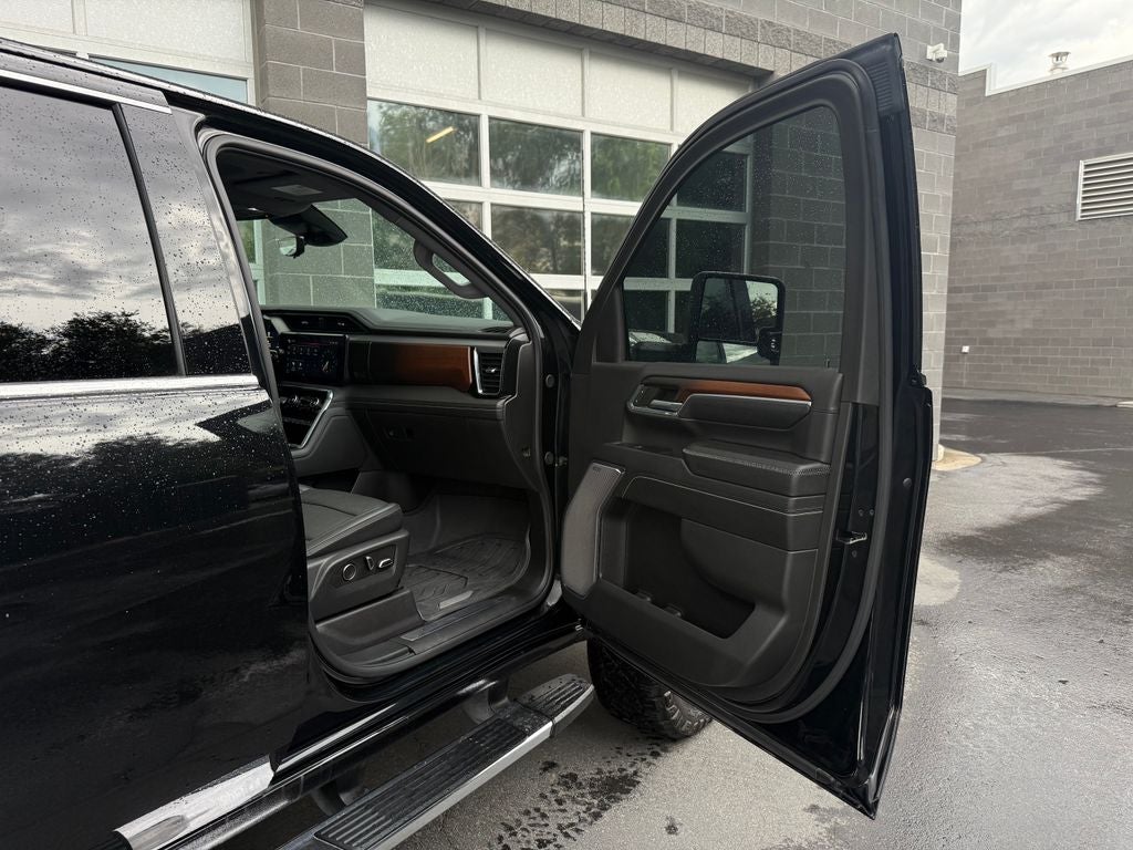2024 GMC Sierra 3500HD Denali