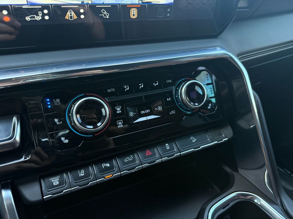 2024 GMC Sierra 3500HD Denali Ultimate