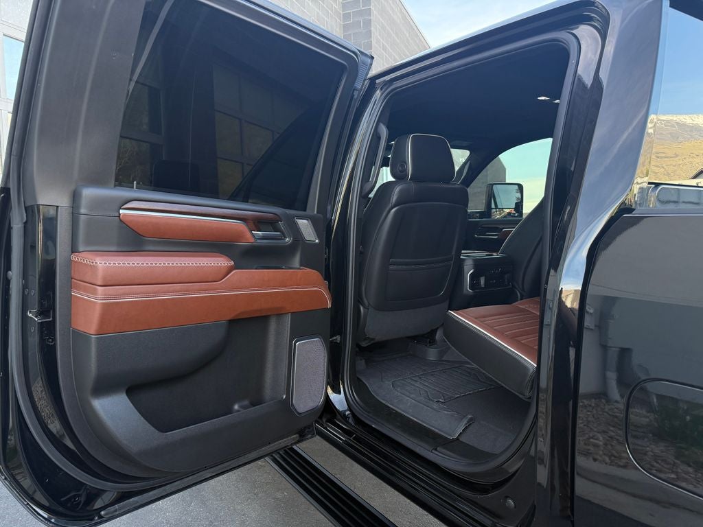 2024 GMC Sierra 3500HD Denali Ultimate