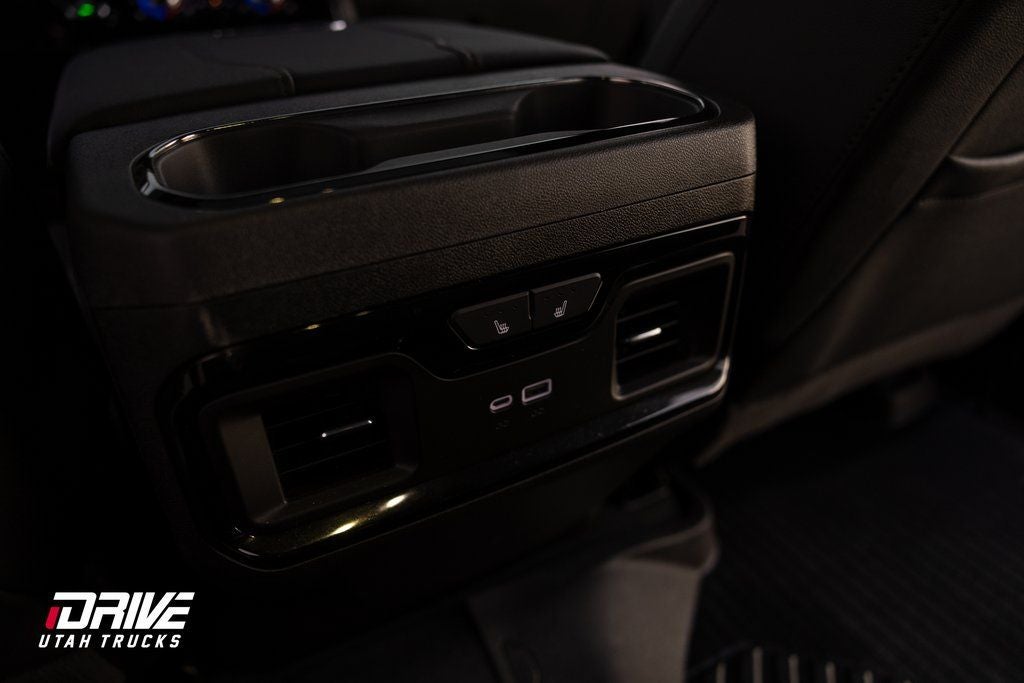 2025 GMC Sierra 3500HD AT4