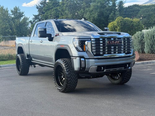 2025 GMC Sierra 3500HD Denali