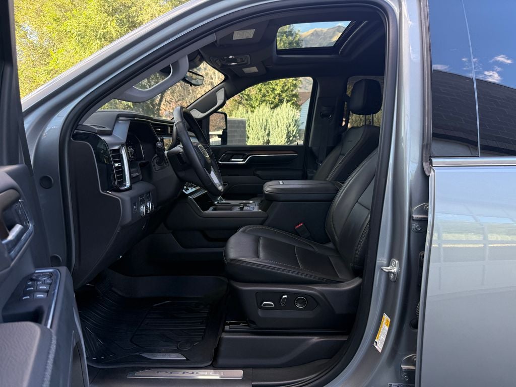 2025 GMC Sierra 3500HD Denali