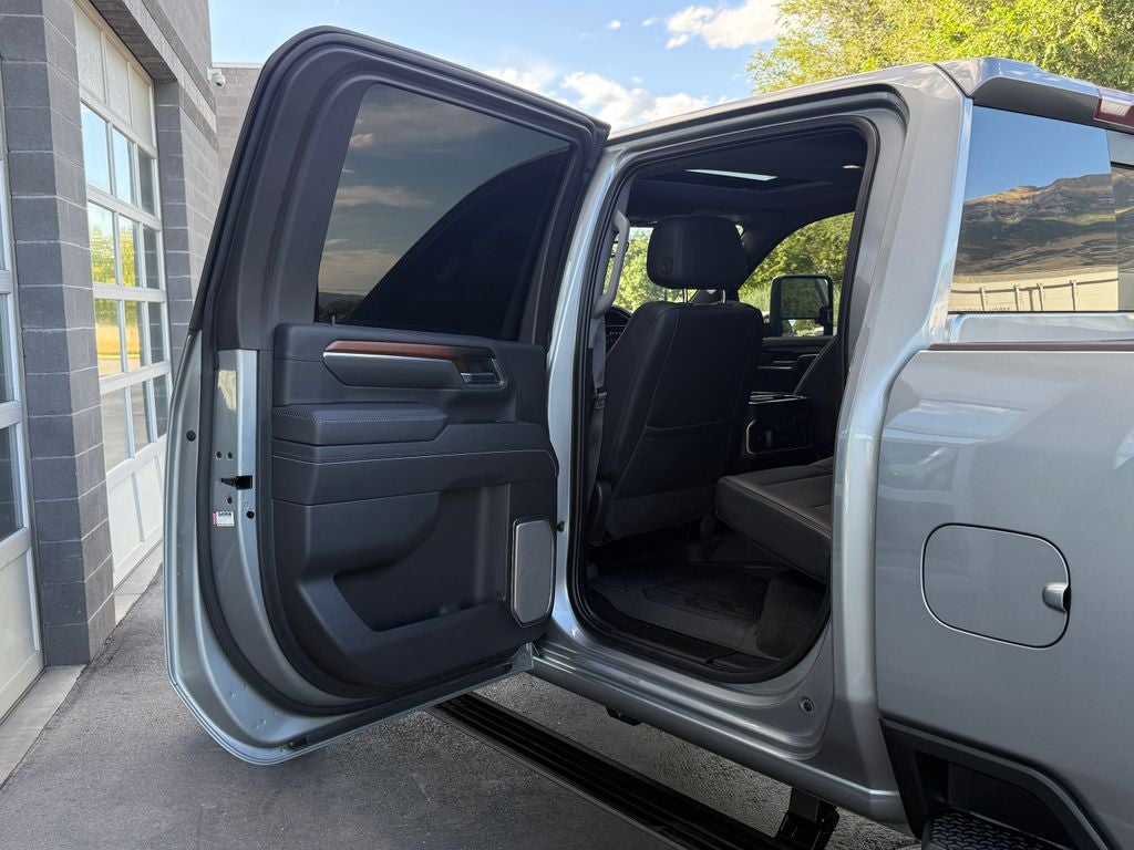 2025 GMC Sierra 3500HD Denali