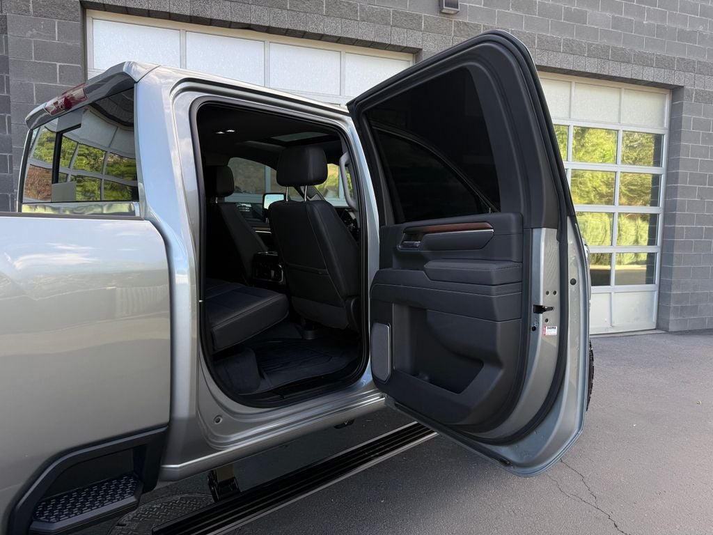 2025 GMC Sierra 3500HD Denali