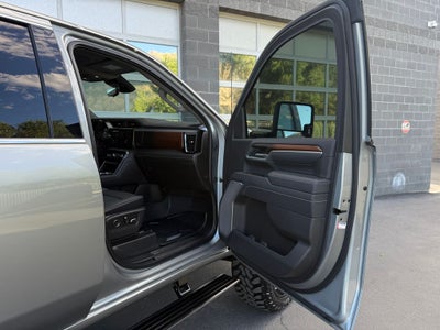 2025 GMC Sierra 3500HD Denali