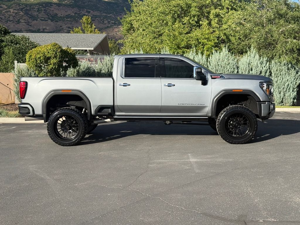 2025 GMC Sierra 3500HD Denali