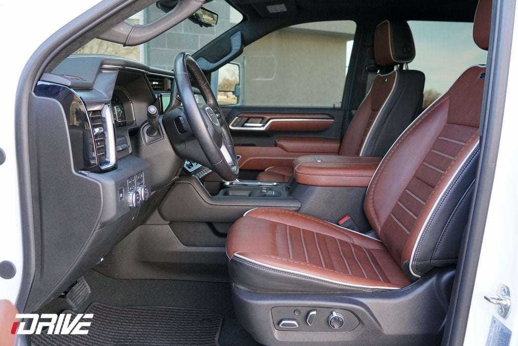 2025 GMC Sierra 3500HD Denali Ultimate