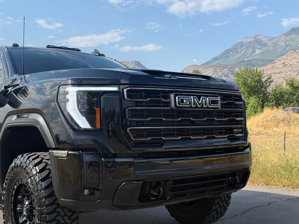 2025 GMC Sierra 2500HD AT4X