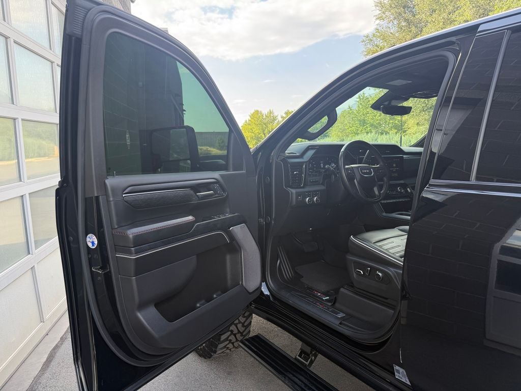 2025 GMC Sierra 2500HD AT4X