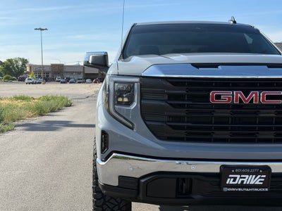 2024 GMC Sierra 1500 Pro