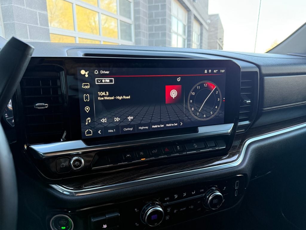 2024 GMC Sierra 1500 SLE