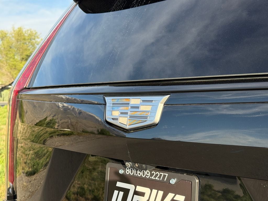 2022 Cadillac Escalade Sport Platinum