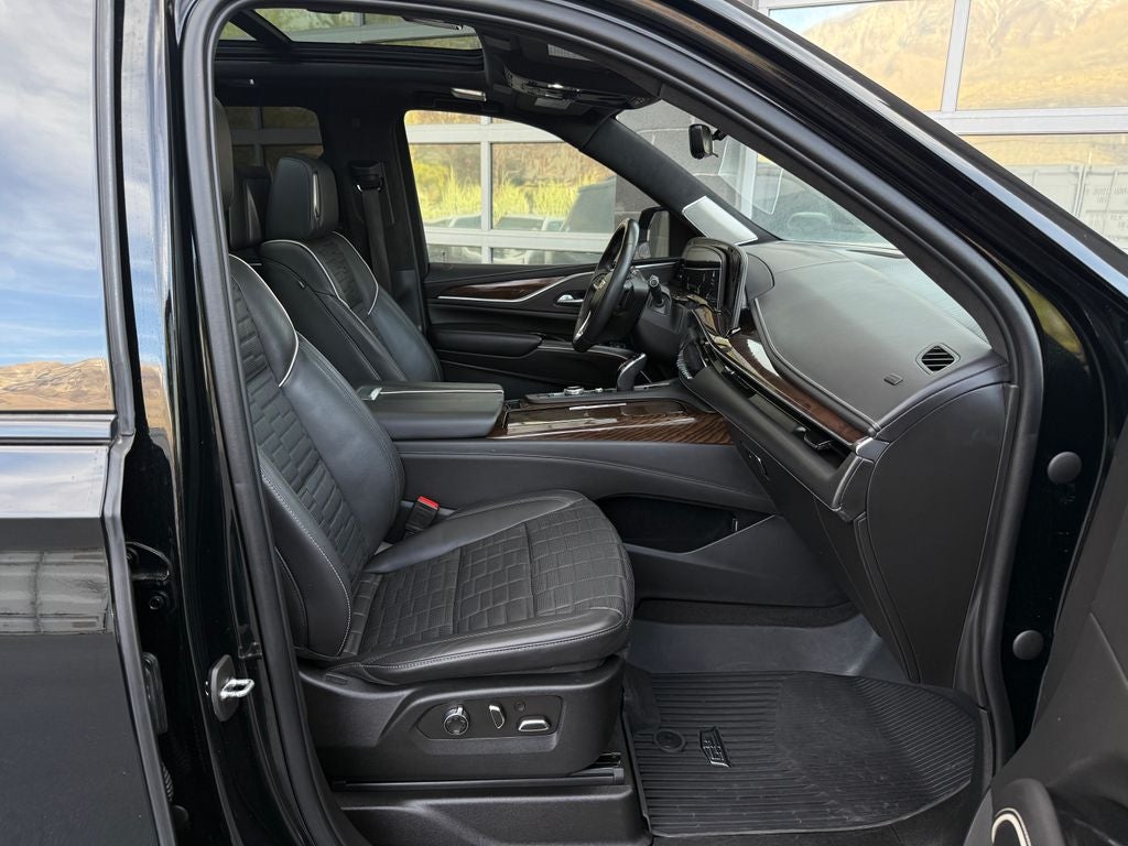 2022 Cadillac Escalade Sport Platinum