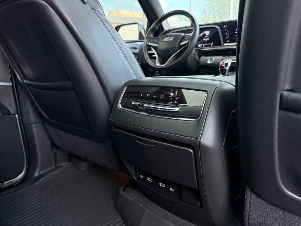 2022 Cadillac Escalade Sport Platinum