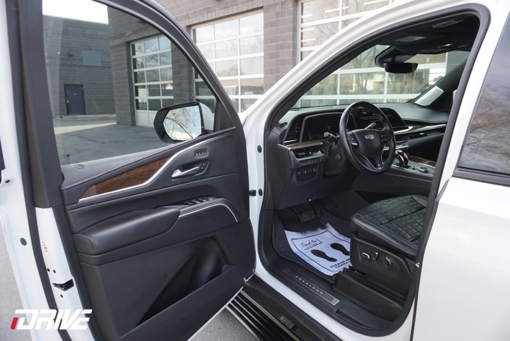 2023 Cadillac Escalade ESV Sport Platinum