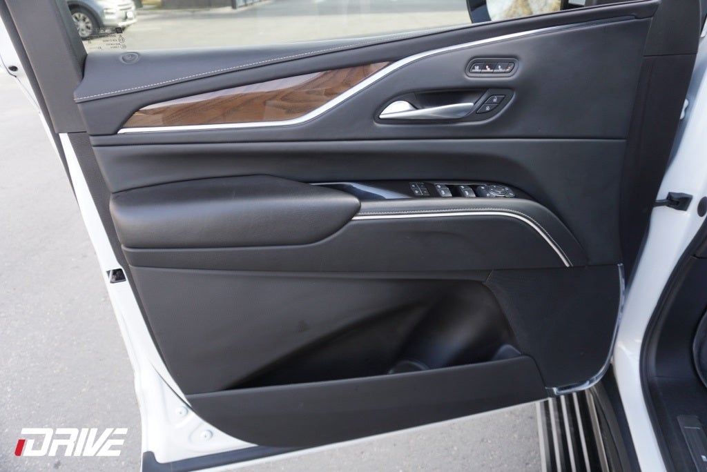 2023 Cadillac Escalade ESV Sport Platinum