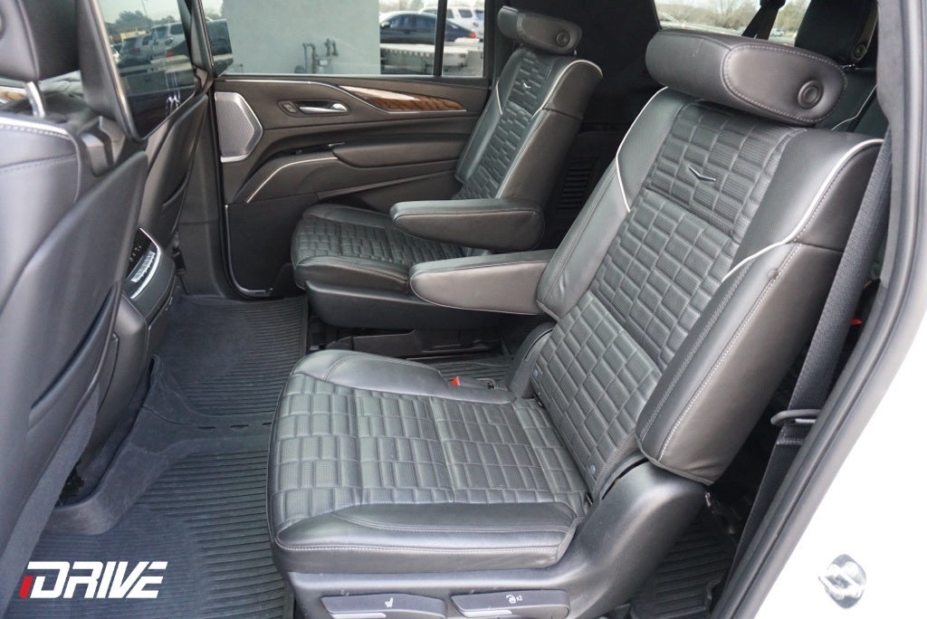 2023 Cadillac Escalade ESV Sport Platinum