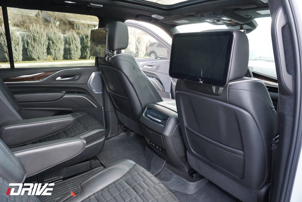 2023 Cadillac Escalade ESV Sport Platinum