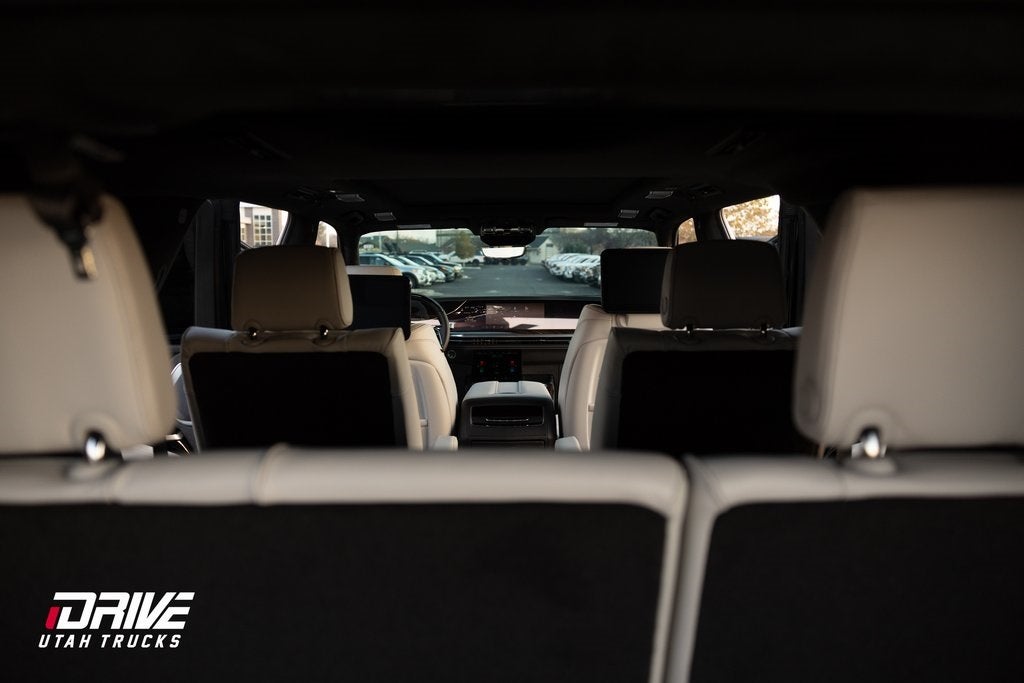 2026 Cadillac Escalade Platinum Sport