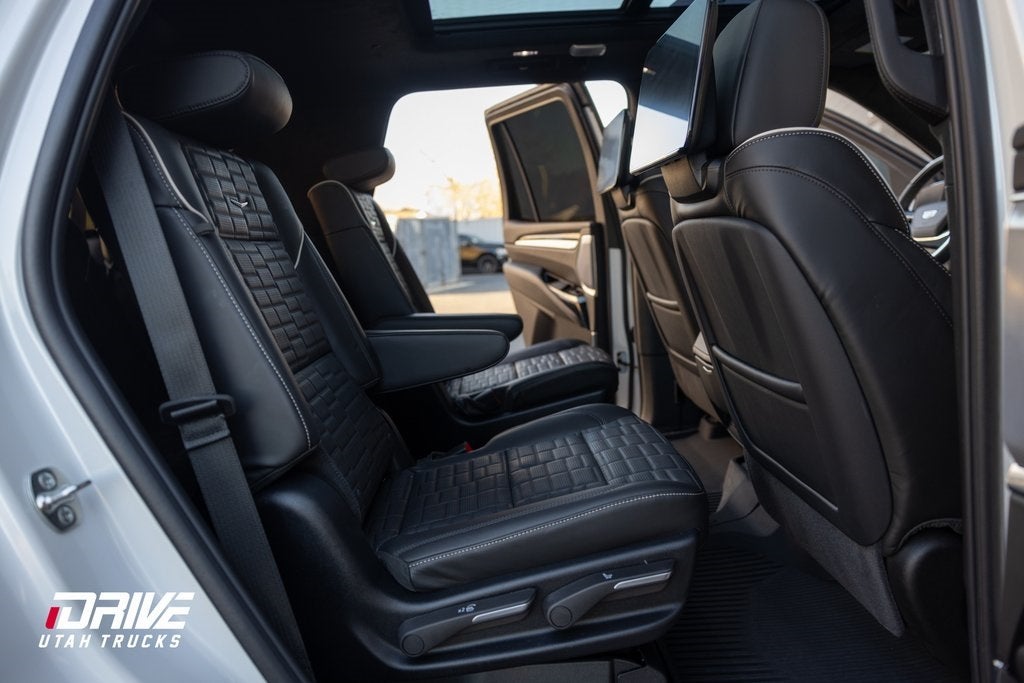 2025 Cadillac Escalade Sport Platinum