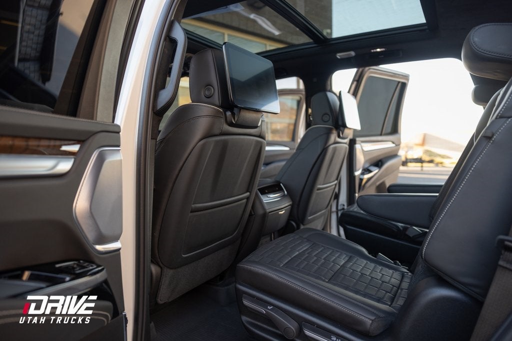 2025 Cadillac Escalade Sport Platinum