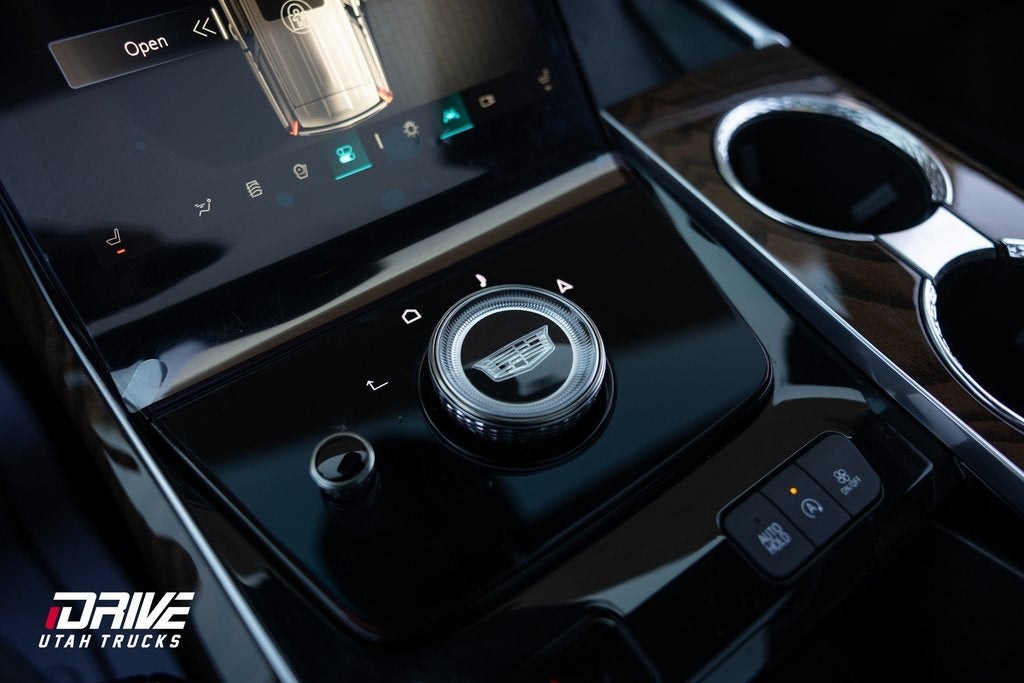 2025 Cadillac Escalade Sport Platinum