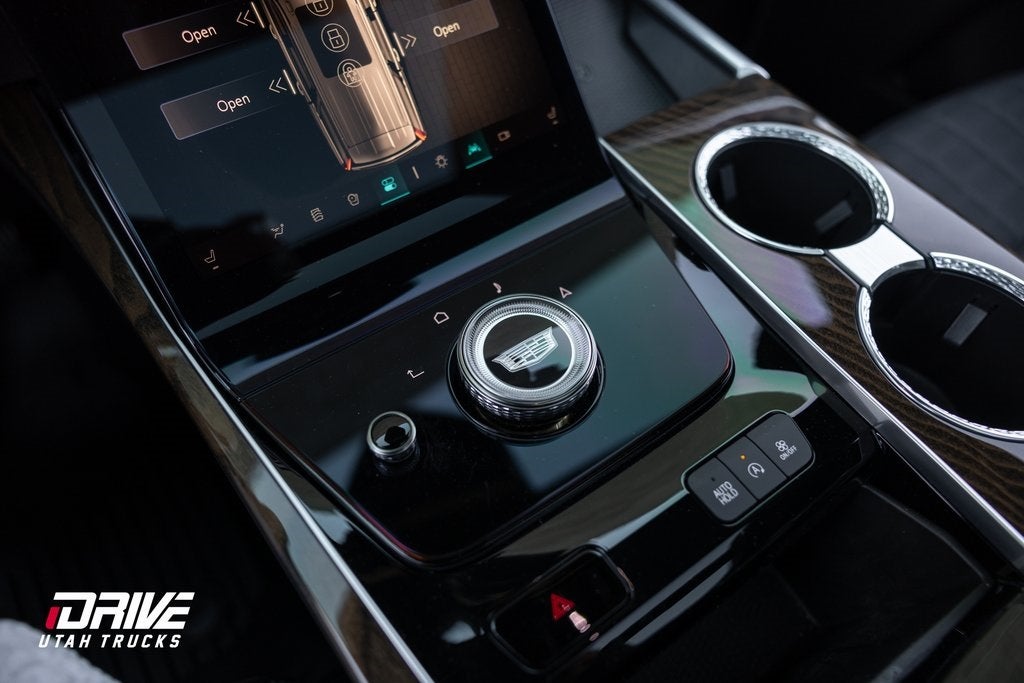 2025 Cadillac Escalade Sport Platinum