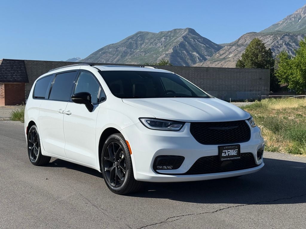 2026 Chrysler Pacifica Limited