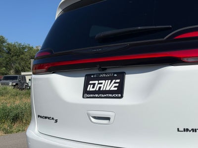 2026 Chrysler Pacifica Limited