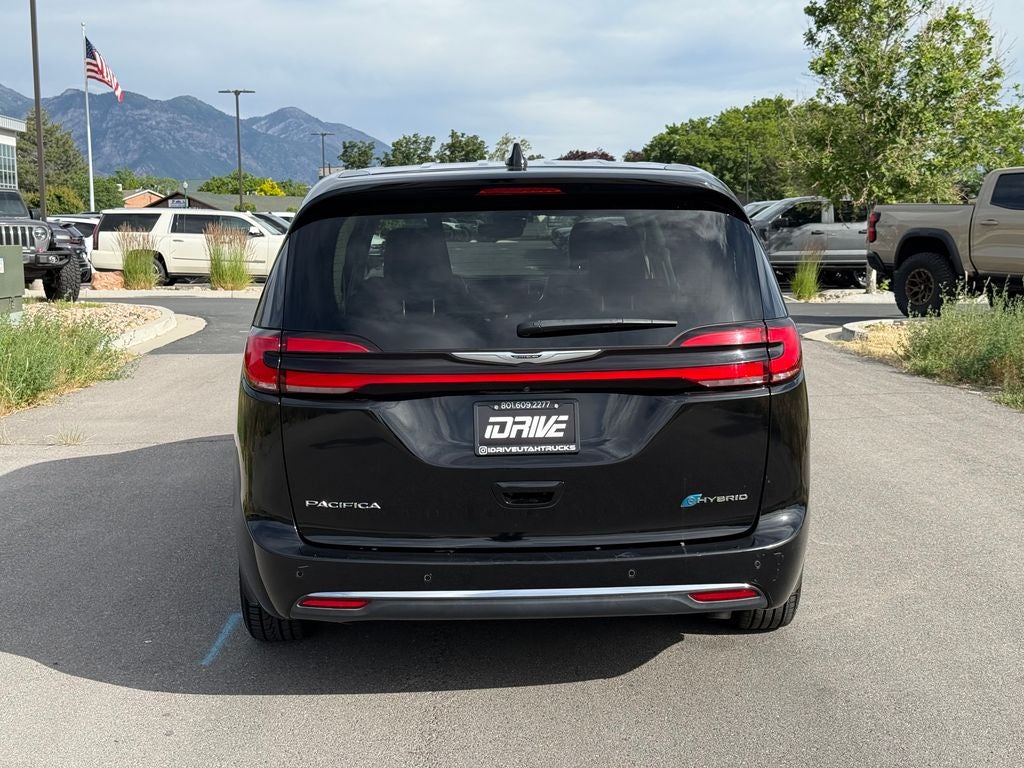 2024 Chrysler Pacifica Hybrid Select