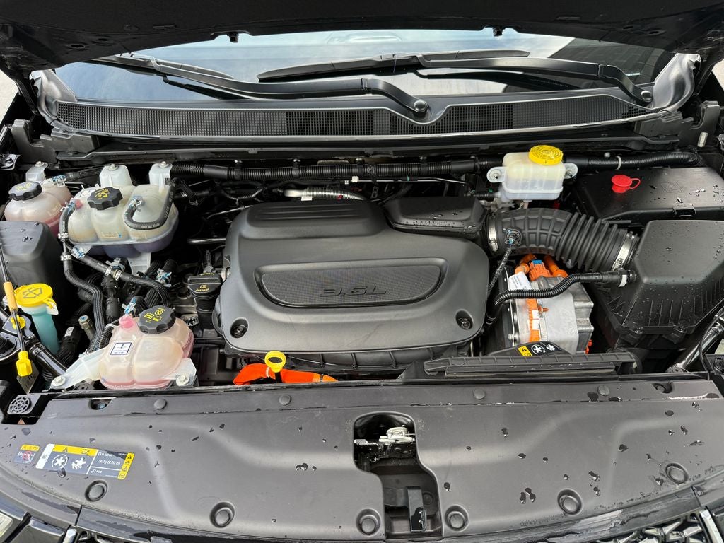 2024 Chrysler Pacifica Hybrid Select