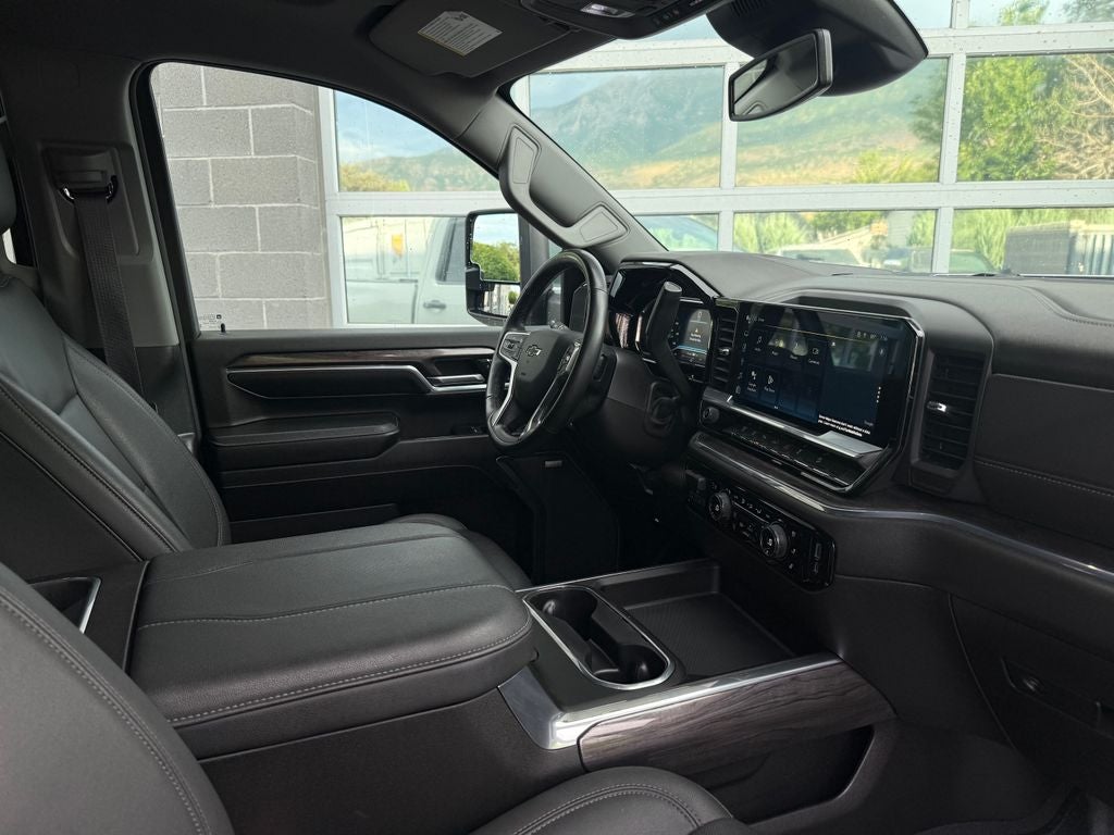2024 Chevrolet Silverado 3500HD LTZ