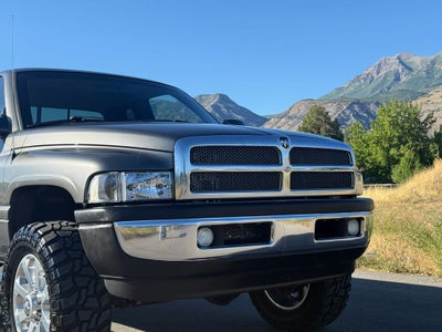 2002 Dodge Ram 2500 4dr Quad Cab 139" WB HD 4WD