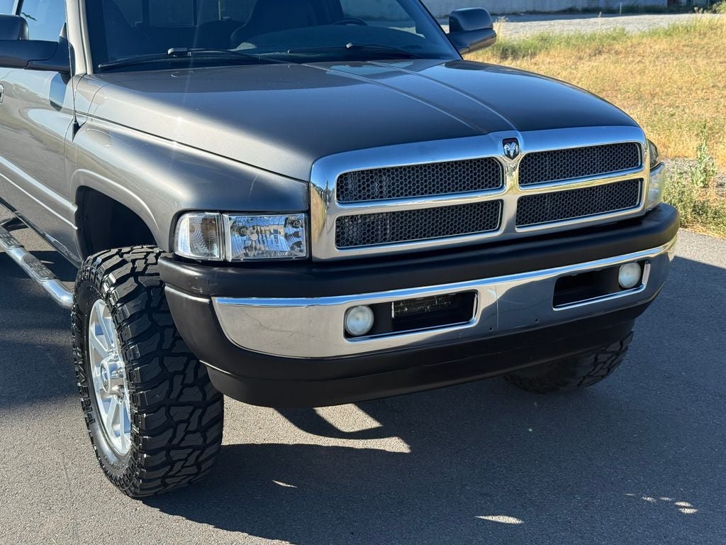 2002 Dodge Ram 2500 4dr Quad Cab 139" WB HD 4WD