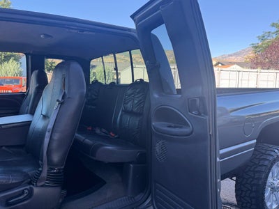 2002 Dodge Ram 2500 4dr Quad Cab 139" WB HD 4WD