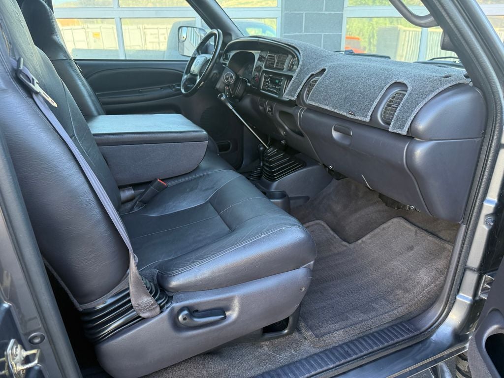 2002 Dodge Ram 2500 4dr Quad Cab 139" WB HD 4WD