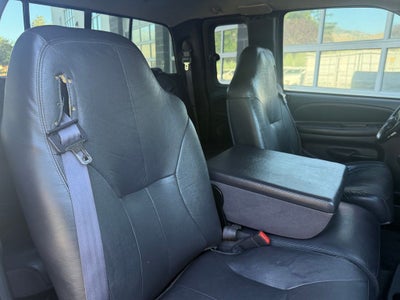 2002 Dodge Ram 2500 4dr Quad Cab 139" WB HD 4WD