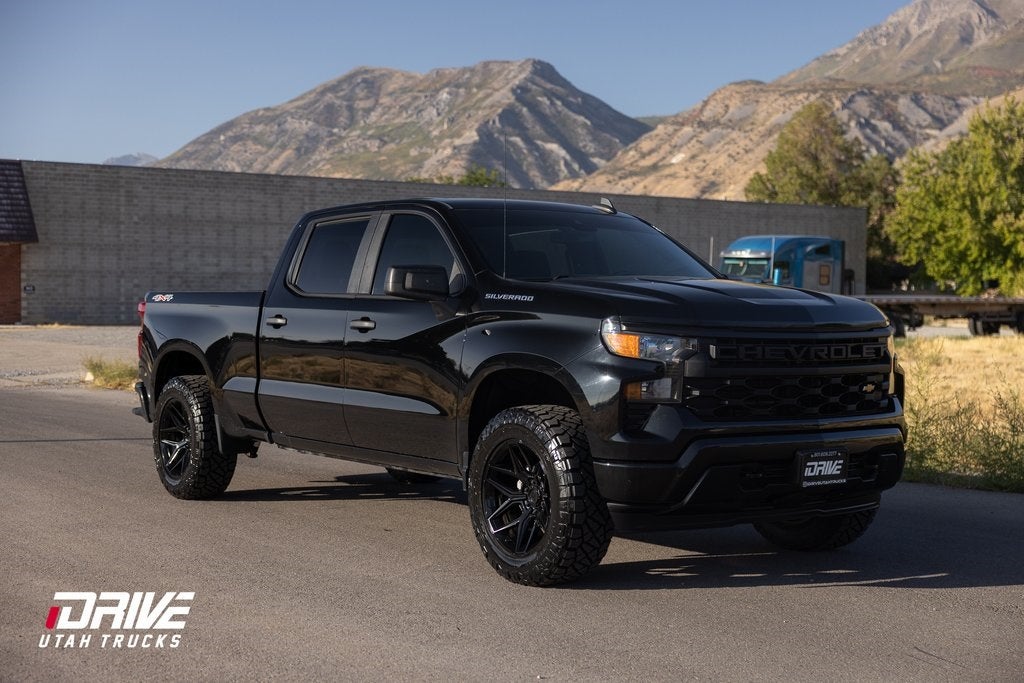 2022 Chevrolet Silverado 1500 Custom