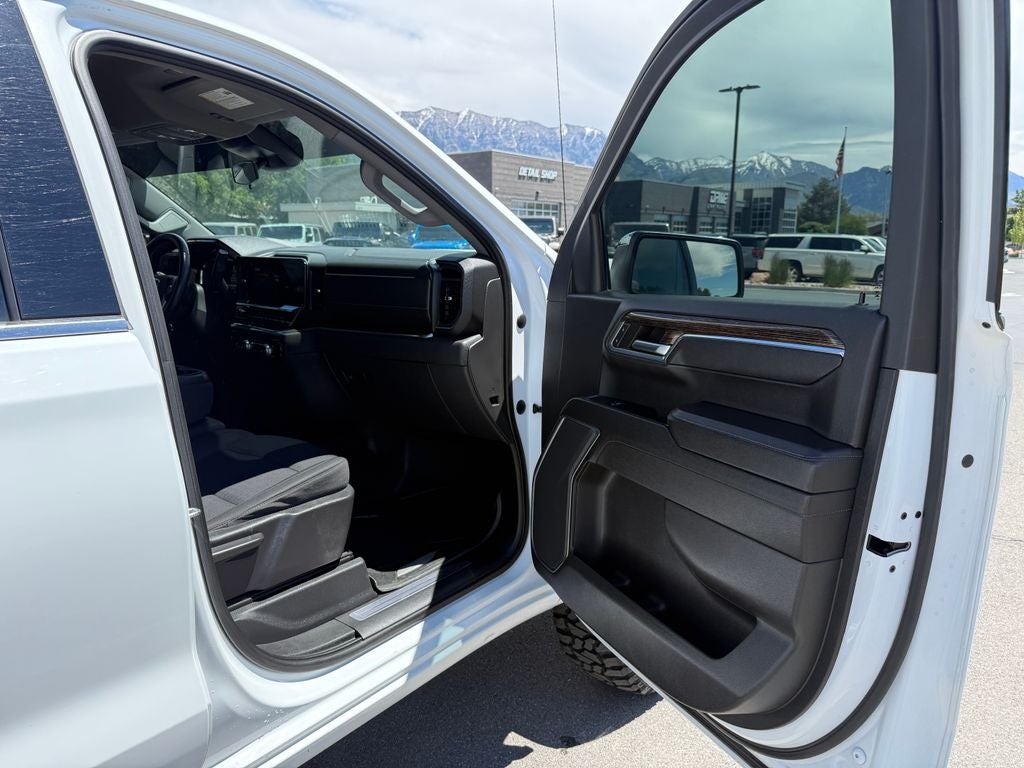 2023 GMC Sierra 1500 SLE