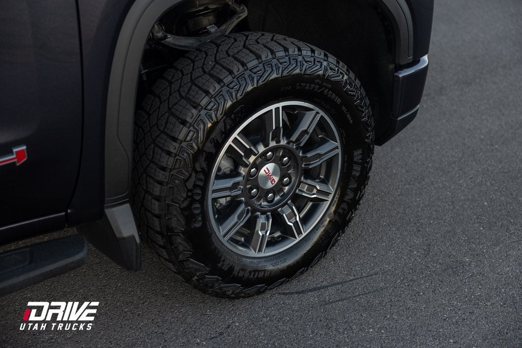 2025 GMC Sierra 1500 AT4