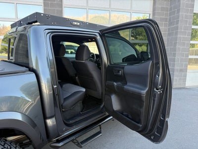 2022 Toyota Tacoma TRD Sport V6