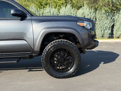 2022 Toyota Tacoma TRD Sport V6