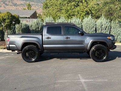2022 Toyota Tacoma TRD Sport V6