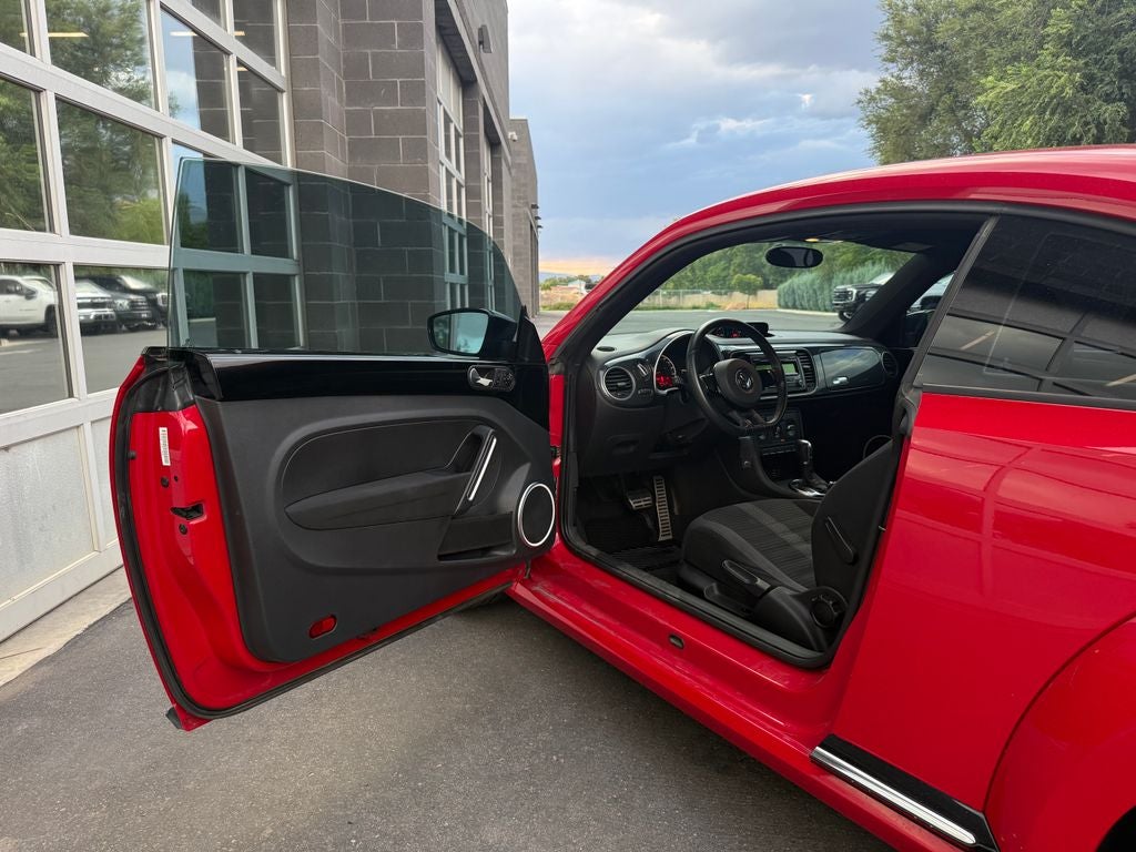 2013 Volkswagen Beetle 2.0 TSi