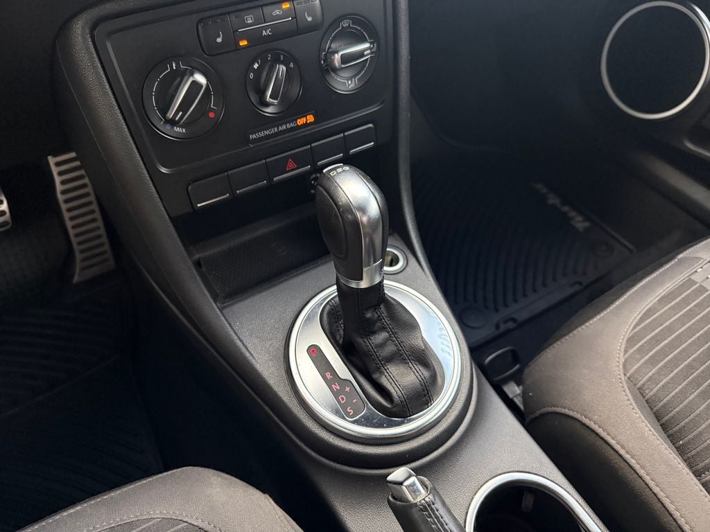 2013 Volkswagen Beetle 2.0 TSi