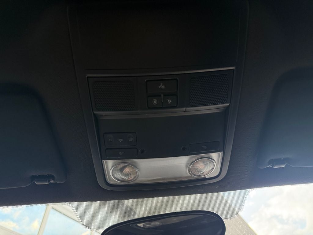 2013 Volkswagen Beetle 2.0 TSi