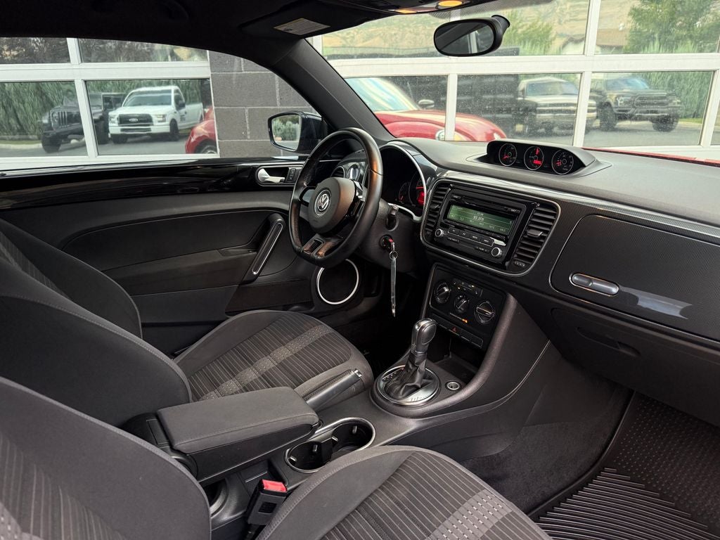 2013 Volkswagen Beetle 2.0 TSi
